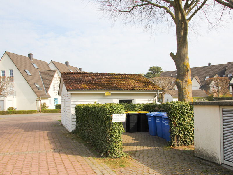 Fahrradschuppen, Zufahrt