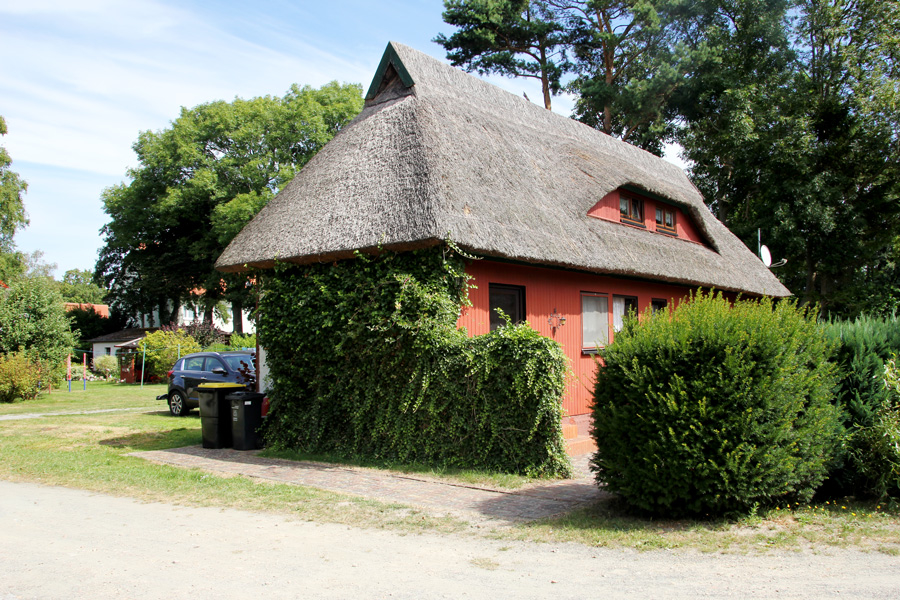 Ferienhaus mit zwei Wohnungen in ruhiger Lage Prerows